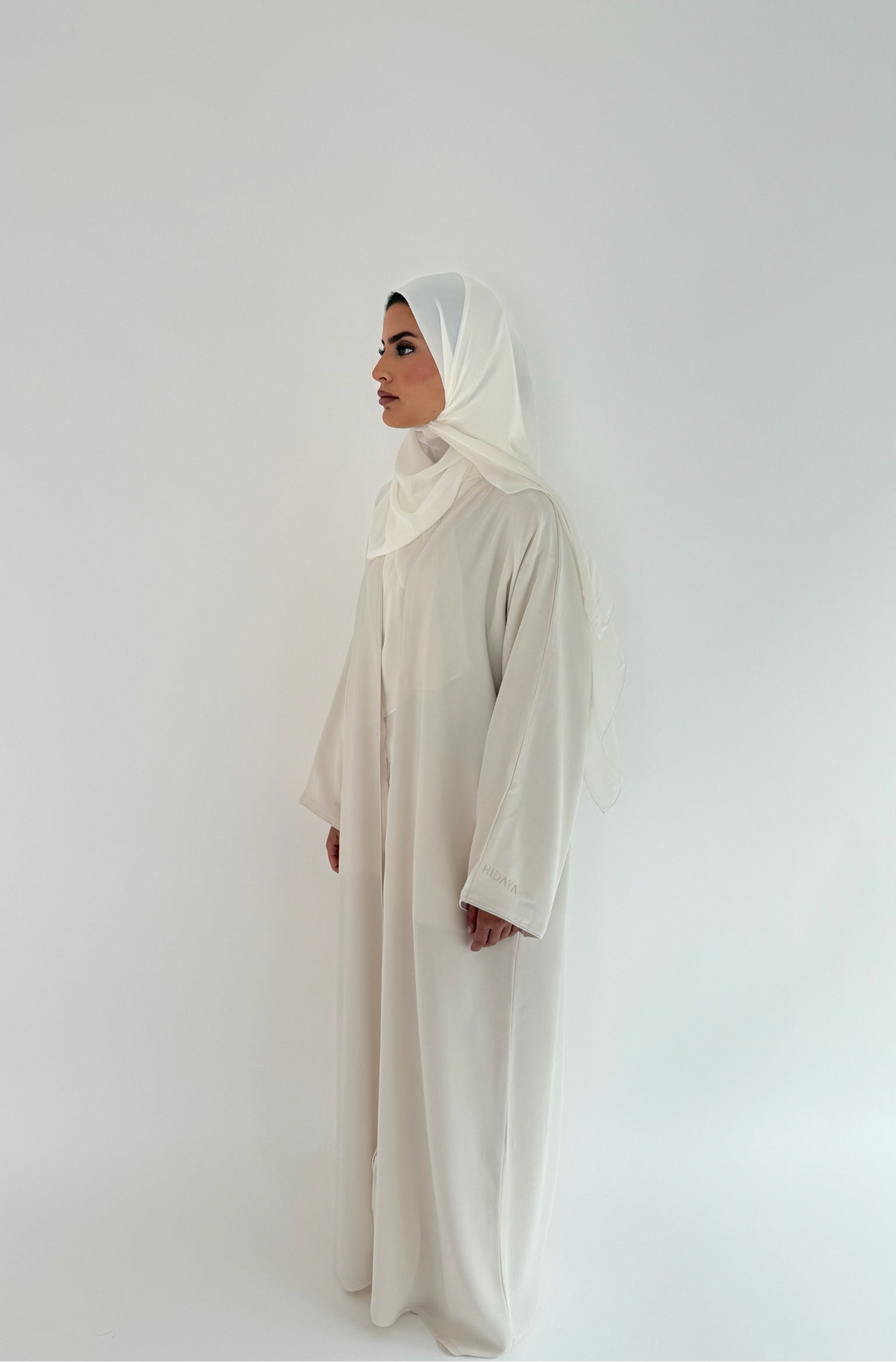 Nida Open Abaya Pearl