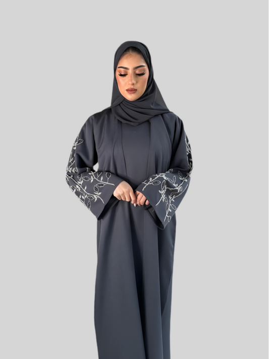 Embellished Abaya Safa