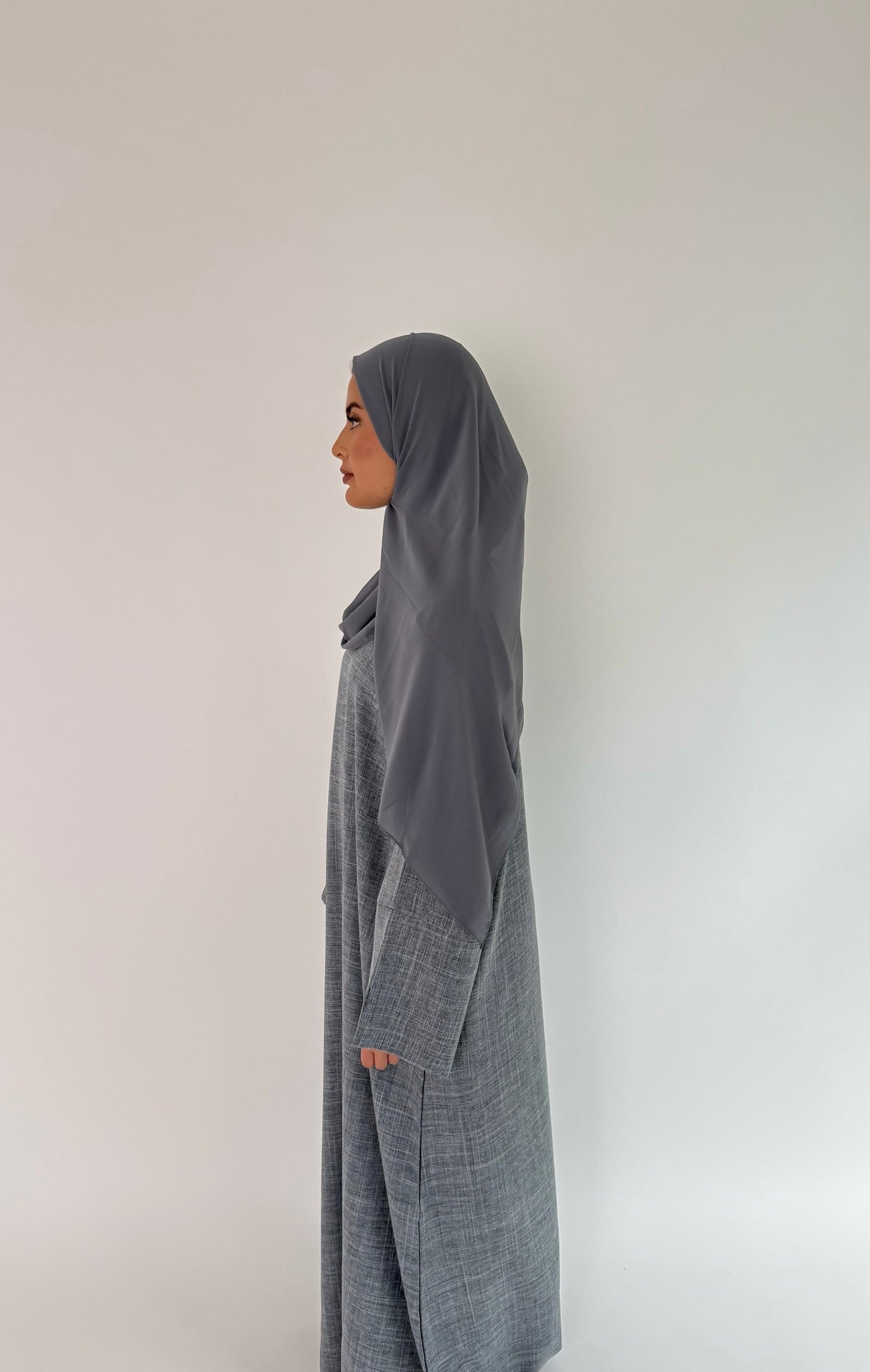 Closed Linen Abaya Rida